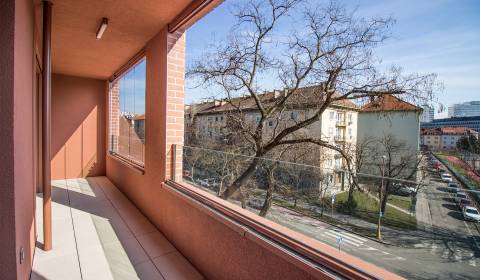 Eladó 2 szobás lakás, 2 szobás lakás, Košická, Bratislava - Ružinov, S