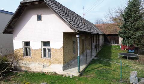 Eladó Családi ház, Családi ház, Bánovce nad Bebravou, Szlovákia