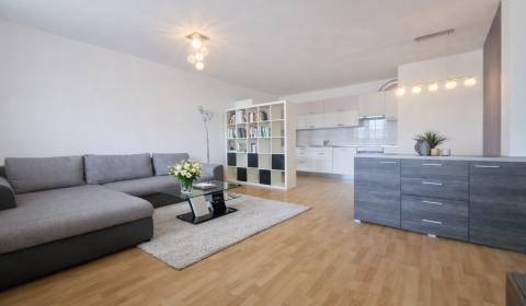 Eladó 2 szobás lakás, 2 szobás lakás, Majerníkova, Bratislava - Karlov