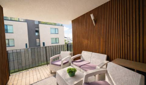 Eladó 3 szobás lakás, 3 szobás lakás, Na piesku, Bratislava - Ružinov,