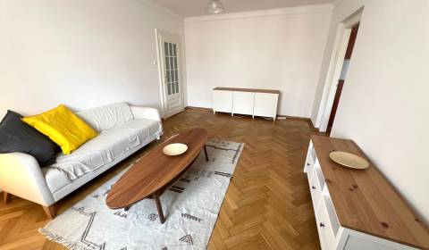 Kiadó 2 szobás lakás, 2 szobás lakás, Gorkého, Bratislava - Staré Mest