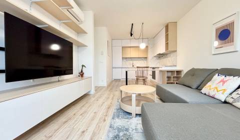 Kiadó 2 szobás lakás, 2 szobás lakás, Labutia, Bratislava - Petržalka,