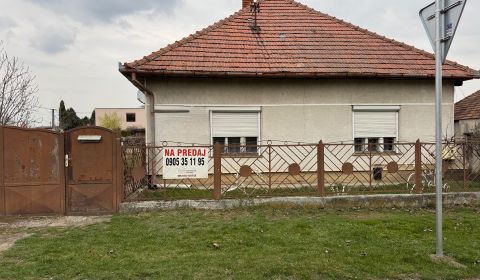 Eladó Családi ház, Családi ház, Nové Zámky, Szlovákia