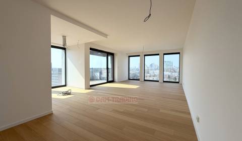 Eladó 4 szobás lakás, 4 szobás lakás, Mierová, Bratislava - Ružinov, S