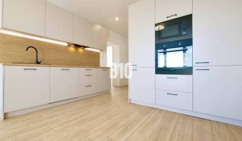 Eladó 3 szobás lakás, 3 szobás lakás, Nitra, Szlovákia