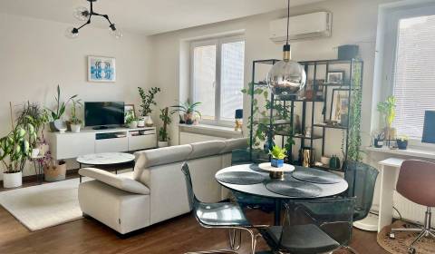 Kiadó 2 szobás lakás, 2 szobás lakás, Trenčianska, Bratislava - Ružino