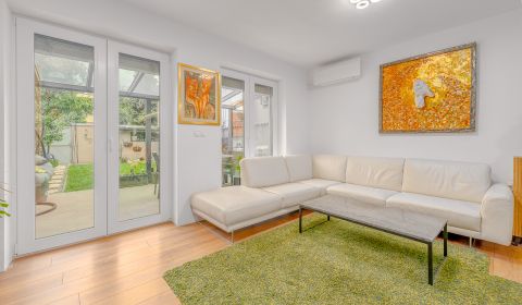 Eladó Családi ház, Családi ház, Táborská, Bratislava - Ružinov, Szlová