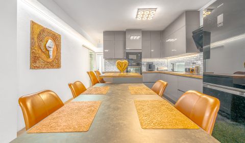 Eladó Családi ház, Családi ház, Táborská, Bratislava - Ružinov, Szlová