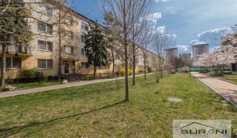 Eladó 3 szobás lakás, 3 szobás lakás, Kostlivého, Bratislava - Ružinov