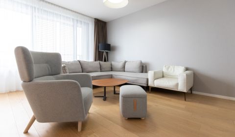 Kiadó 3 szobás lakás, 3 szobás lakás, Žižkova, Bratislava - Staré Mest