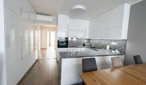 Kiadó 3 szobás lakás, 3 szobás lakás, Blumentálska, Bratislava - Staré