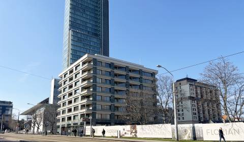 Kiadó 2 szobás lakás, 2 szobás lakás, Školská, Bratislava - Staré Mest