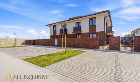 Eladó 3 szobás lakás, 3 szobás lakás, Malé Blahovo, Dunajská Streda, S