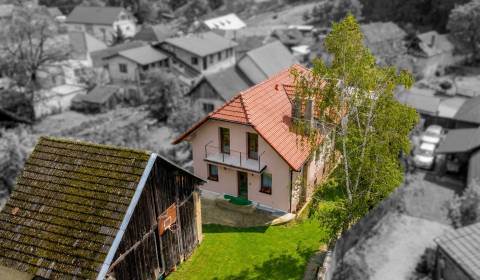 Eladó Családi ház, Családi ház, Trenčín, Szlovákia