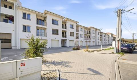 Eladó 4 szobás lakás, 4 szobás lakás, Dunajská Streda, Szlovákia