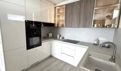 Eladó 2 szobás lakás, 2 szobás lakás, Suchoňova, Poprad, Szlovákia