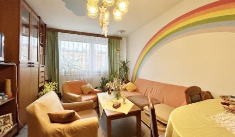 Eladó 3 szobás lakás, 3 szobás lakás, Októbrová, Prešov, Szlovákia