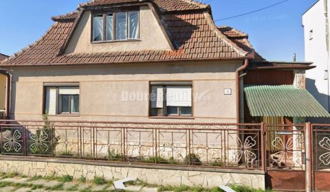 Eladó Családi ház, Családi ház, Komárno, Szlovákia