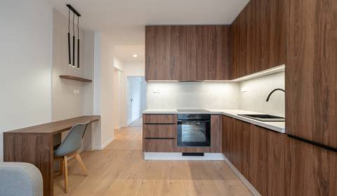 Eladó 3 szobás lakás, 3 szobás lakás, Ilava, Szlovákia