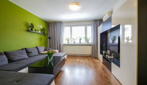 Eladó 3 szobás lakás, 3 szobás lakás, Murániho, Nitra, Szlovákia