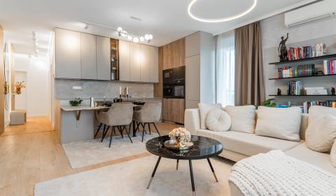 Eladó 3 szobás lakás, 3 szobás lakás, Bratislava - Ružinov, Szlovákia