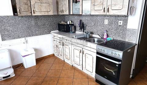 Kiadó 2 szobás lakás, Prievidza, Szlovákia