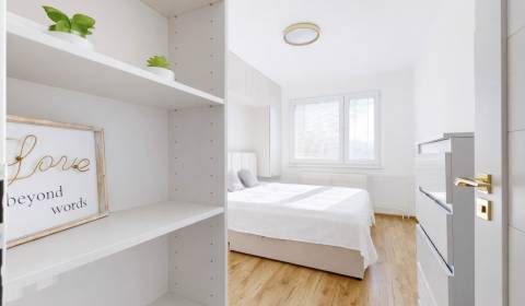 Eladó 3 szobás lakás, 3 szobás lakás, Centrum II, Ilava, Szlovákia