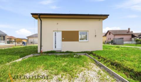 Eladó Nyaraló, Nyaraló, Dunajská Streda, Szlovákia