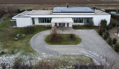 Eladó Családi ház, Családi ház, Bratislava - Staré Mesto, Szlovákia