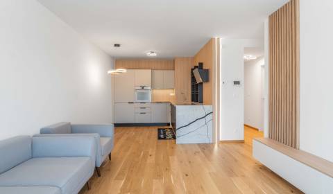 Eladó 2 szobás lakás, 2 szobás lakás, Košická, Bratislava - Ružinov, S