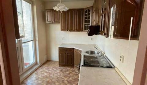 Eladó 3 szobás lakás, 3 szobás lakás, Šalviová, Bratislava - Ružinov, 