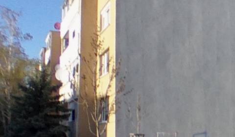 Eladó 2 szobás lakás, 2 szobás lakás, Inovecká, Senec, Szlovákia