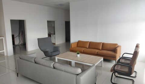 Kiadó Irodahelység, Irodahelység, Stará Vajnorská, Bratislava - Nové M