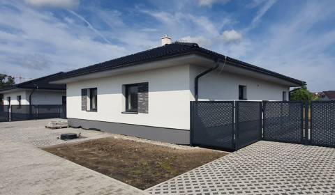 Eladó Családi ház, Családi ház, Leknová, Malacky, Szlovákia