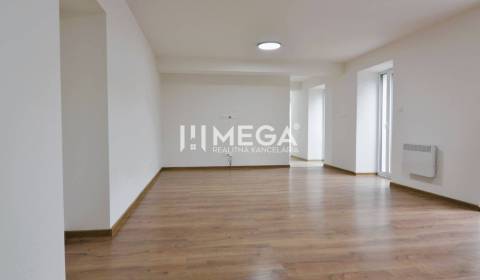 Eladó 2 szobás lakás, 2 szobás lakás, Pod hradom, Michalovce, Szlováki