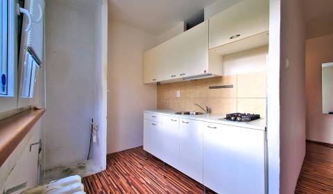 Eladó 2 szobás lakás, 2 szobás lakás, A.Gwerkovej, Bratislava - Petrža