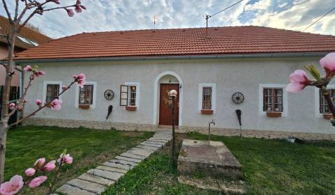 Eladó Családi ház, Családi ház, Piešťany, Szlovákia