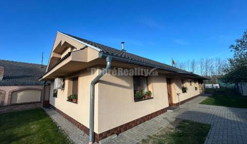 Eladó Családi ház, Családi ház, Šaľa, Szlovákia