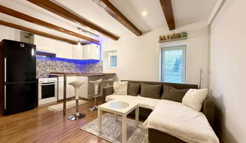 Kiadó 1 szobás lakás, 1 szobás lakás, Jánošíkovská, Senec, Szlovákia