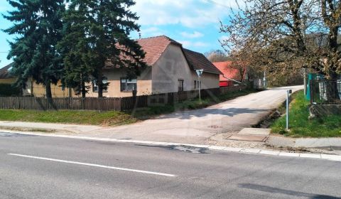 Eladó Családi ház, Családi ház, Trenčín, Szlovákia