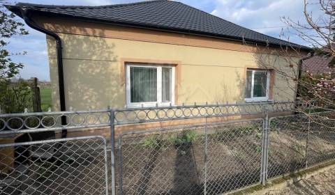 Eladó Családi ház, Családi ház, Nové Zámky, Szlovákia