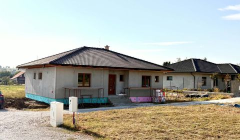 Eladó Családi ház, Családi ház, Nitra, Szlovákia