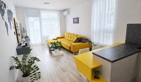Kiadó 2 szobás lakás, 2 szobás lakás, Sliačska, Bratislava - Nové Mest