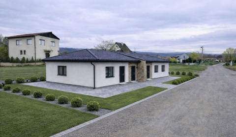 Eladó Családi ház, Családi ház, Topoľčany, Szlovákia