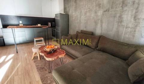 Eladó 2 szobás lakás, 2 szobás lakás, Senec, Szlovákia