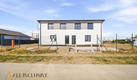 Eladó Családi ház, Családi ház, Dunajská Streda, Szlovákia