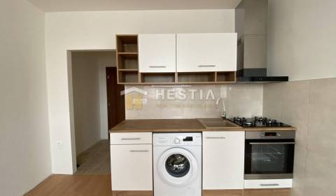 Kiadó 1 szobás lakás, 1 szobás lakás, Senica, Szlovákia