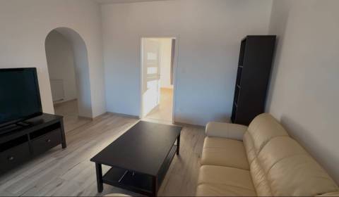 Kiadó 2 szobás lakás, 2 szobás lakás, Dunajská Streda, Szlovákia