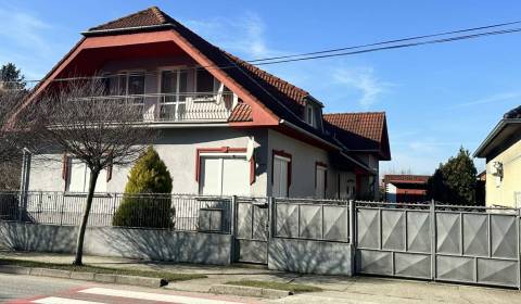 Eladó Családi ház, Családi ház, Dunajská Streda, Szlovákia