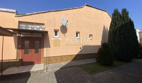 Eladó Családi ház, Családi ház, Senica, Szlovákia